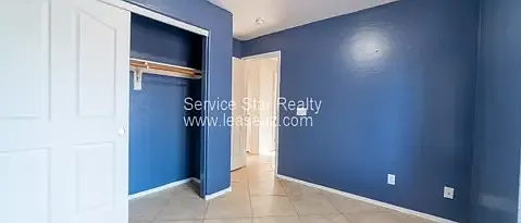 12417 W Scotts Dr — Photo 5