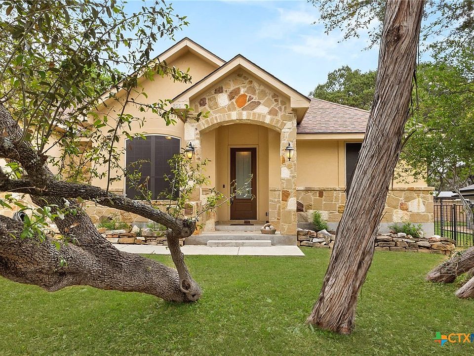 1st image of 820 Mission Hills Dr
