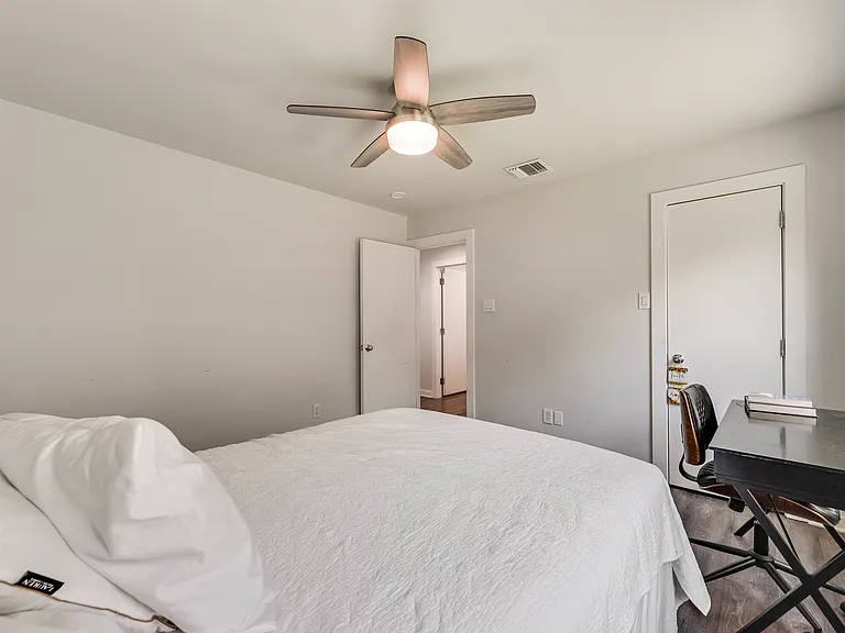 4926 Homer St — Photo 16