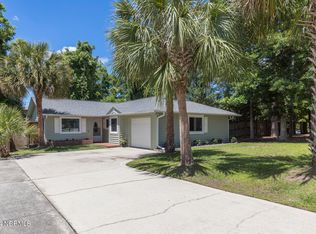 602 Independence Dr, Jacksonville, NC 28546