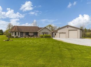 6701 Perry Rd, Centerburg, OH 43011