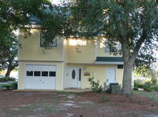 150-150A Old Ferry Rd, Sneads Ferry, NC 28460