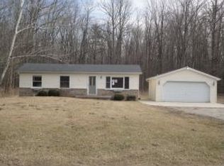 1532 Richman Rd, Smiths Creek, MI 48074