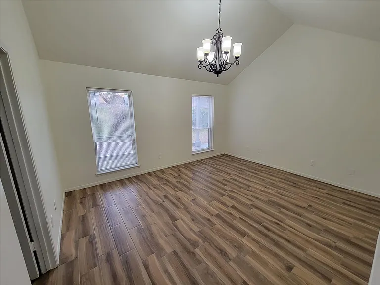 15911 Haven Hills Dr — Photo 7