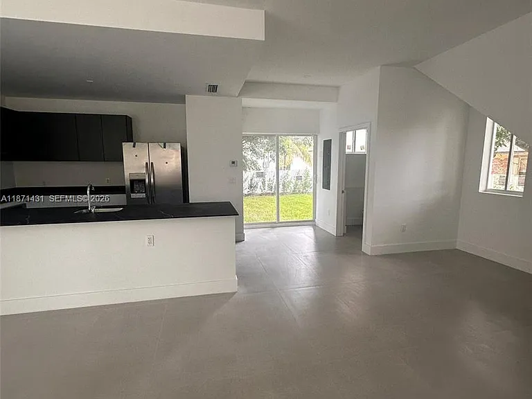 532 NW 17th Ave — Photo 5