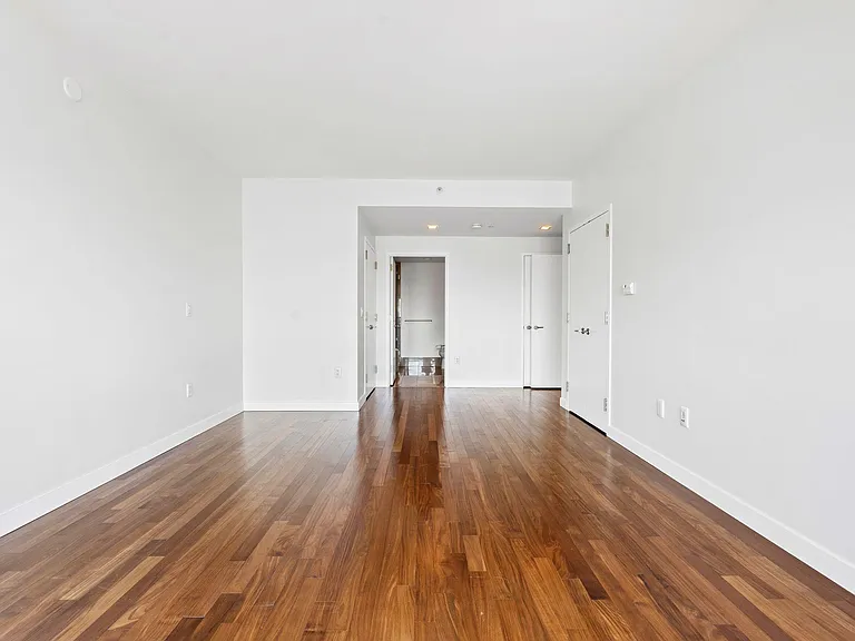 25 Hudson St #805 — Photo 22
