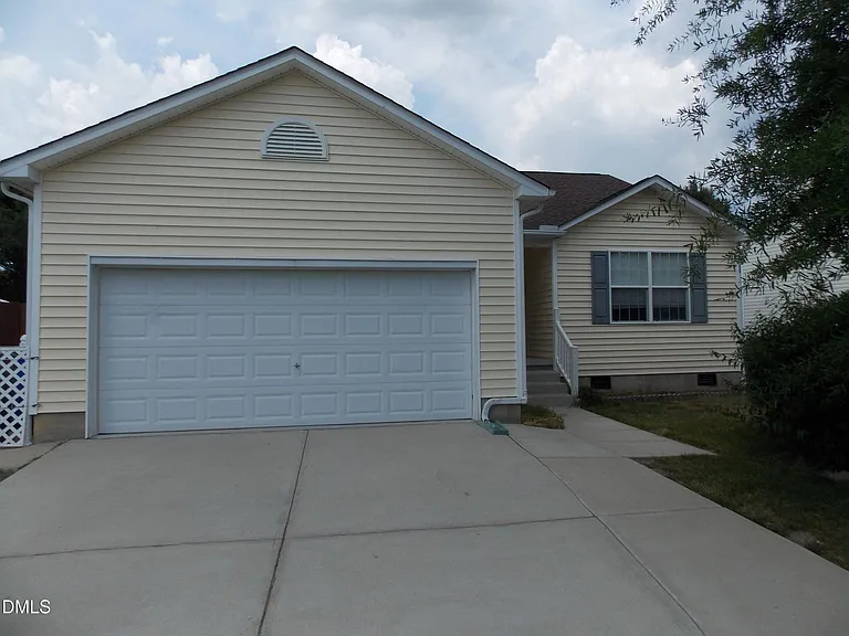 1741 E Honey Springs Ave — Photo 1