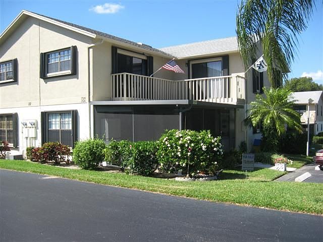7320 outside view