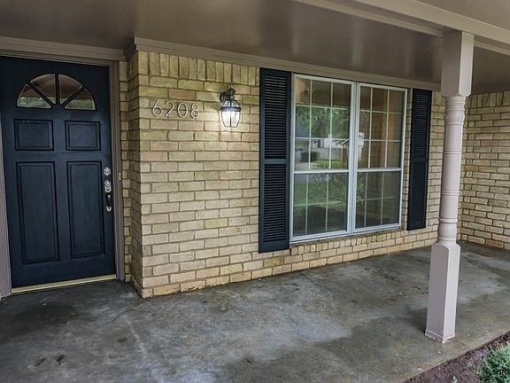 3rd image of 6208 Wilshire Dr