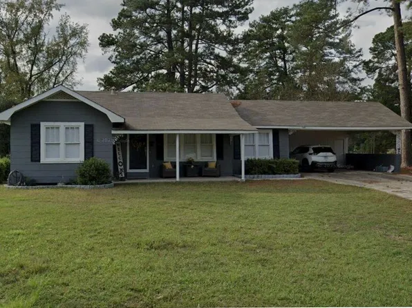 112 11th St NE, Springhill, LA 71075