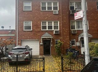 21-11 33rd Rd, Astoria, NY 11106