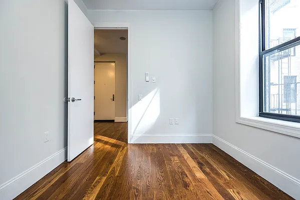Rented by Nooklyn NYC LLC | media 48