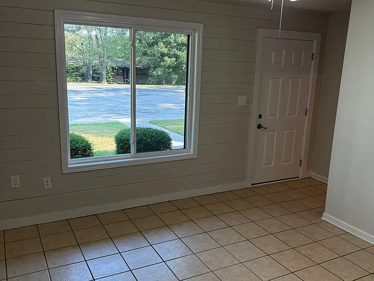 46 Allen Dr — Photo 23