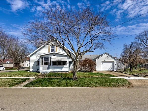 334 W 4th St, Dover, OH 44622