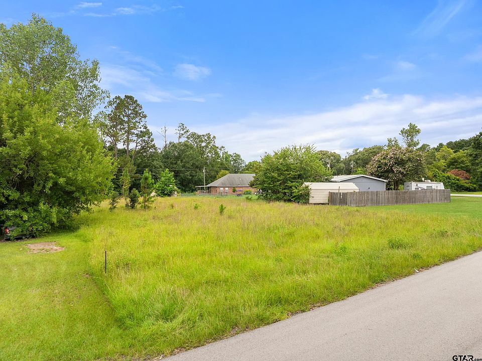 1st image of 16227 Janan Dr