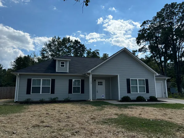 109 Loch Ness Ln, Bessemer, AL 35023