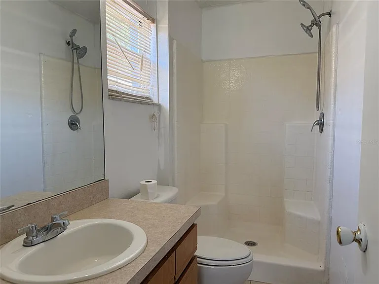 2427 Camden Oaks Pl — Photo 6