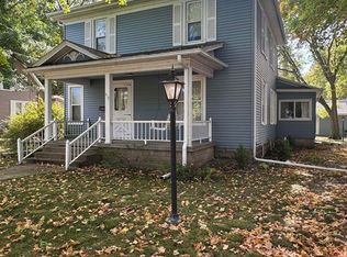 419 Van Buren St, Wapello, IA 52653