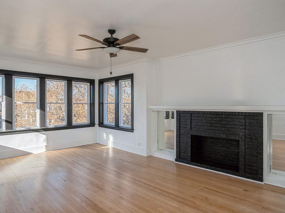 1st image of 6321 N Oakley Ave