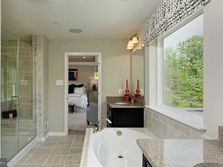 3348 Burton Dr — Photo 21
