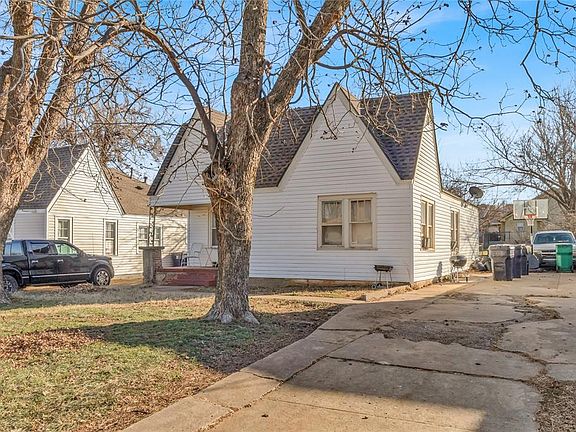 2nd image of 532 SW 35th St