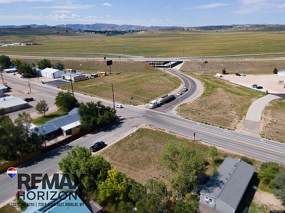 5th image of S Riverbend Dr