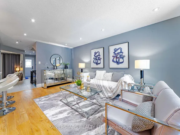 17 Old Wellington St, Markham, ON L3P 5E3