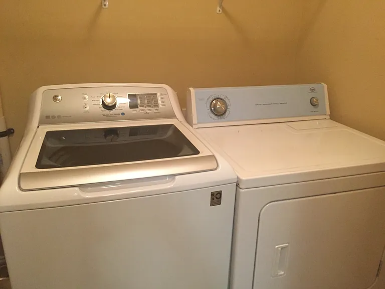 2065 Silvercrest Dr #6-E — Photo 16