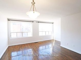 1237 B E Woodbine Ave #B, Toronto, ON