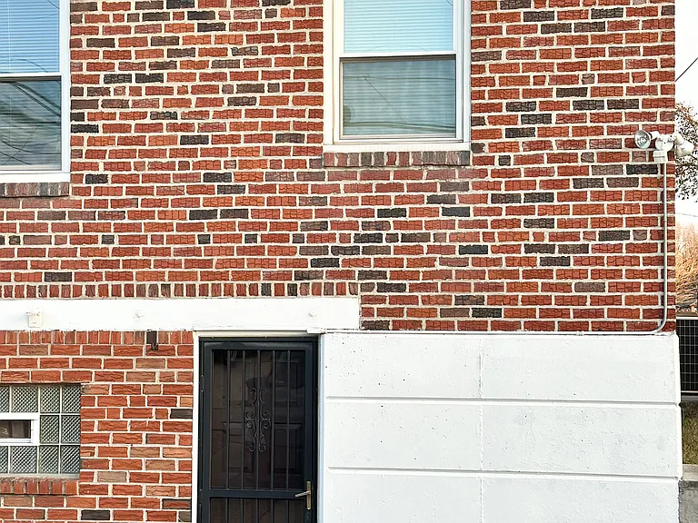 8560 Castor Ave — Photo 26