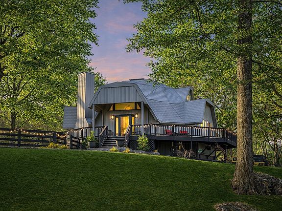 2nd image of 1930 Old Hillsboro Rd