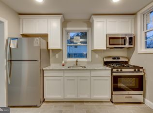 17 Davis Ave, Clementon, NJ 08021