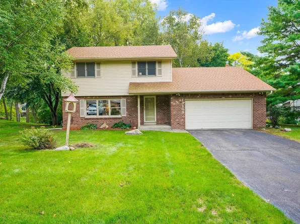 13209 Sheffield Curv, Minnetonka, MN 55305