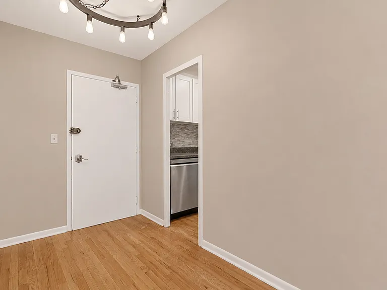2970 N Lake Shore Dr #4A — Photo 6