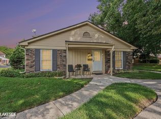 34204 Garfield Cir, Fraser, MI 48026