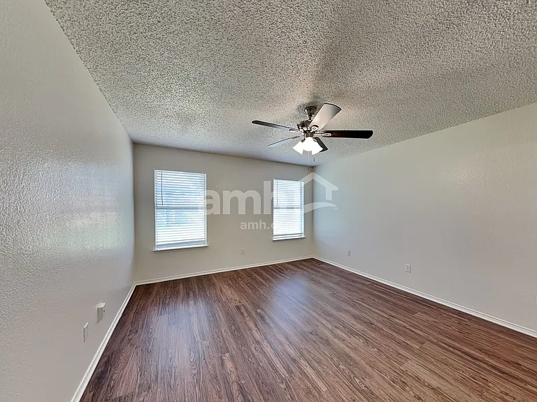 5713 Stone Meadow Ln — Photo 9