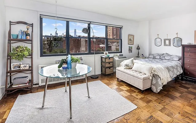 Sold by Compass | media 2