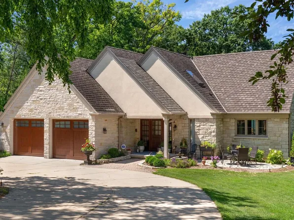 4907 Tonyawatha Trail, Monona, WI 53716