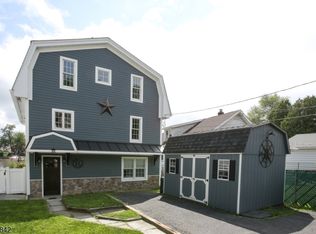 51 Shore Rd, Lake Hopatcong, NJ 07849