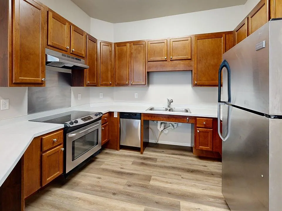 Eagle Crest Apartments