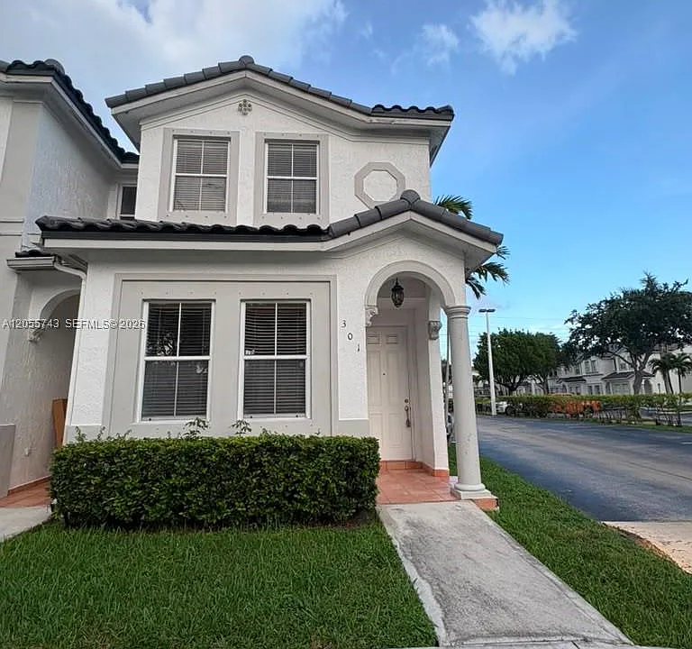 5420 NW 107th Ave #301