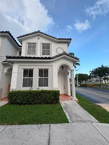 5420 NW 107th Ave #301 Photo 1