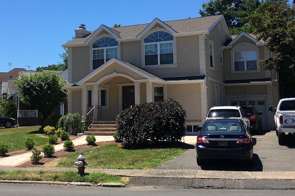 1st image of 13-50 20th St #1X