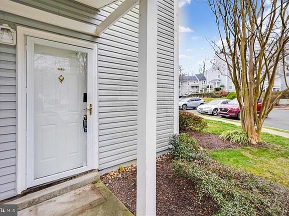 3rd image of 12000 Cardamom Dr #12000