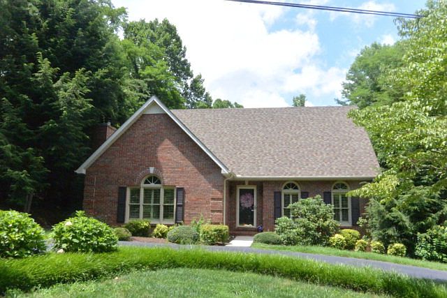 1st image of 639 Julia Dr