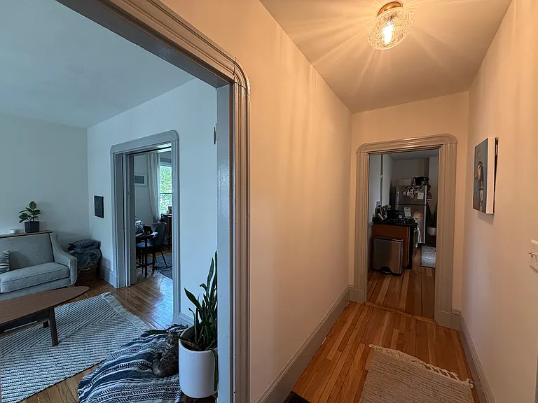 16 Windom St #1 — Photo 4
