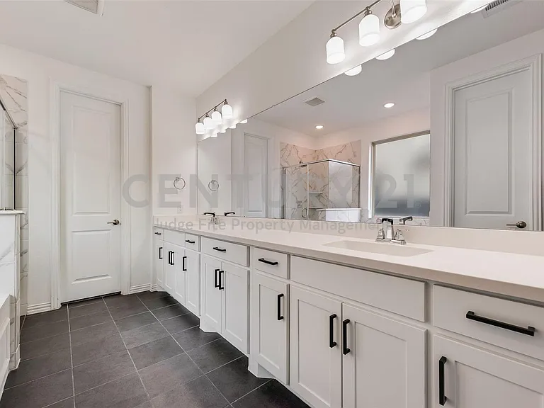 536 Cedarwood St — Photo 21
