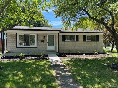 12426 Lyford Dr, Sterling Heights, MI, 48312