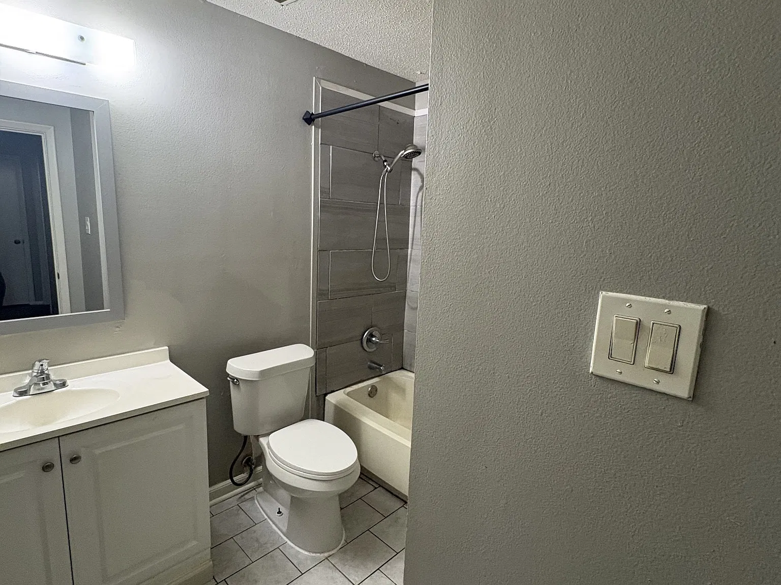 4 bed, 1352 sqft, $1,350 — Photo 3