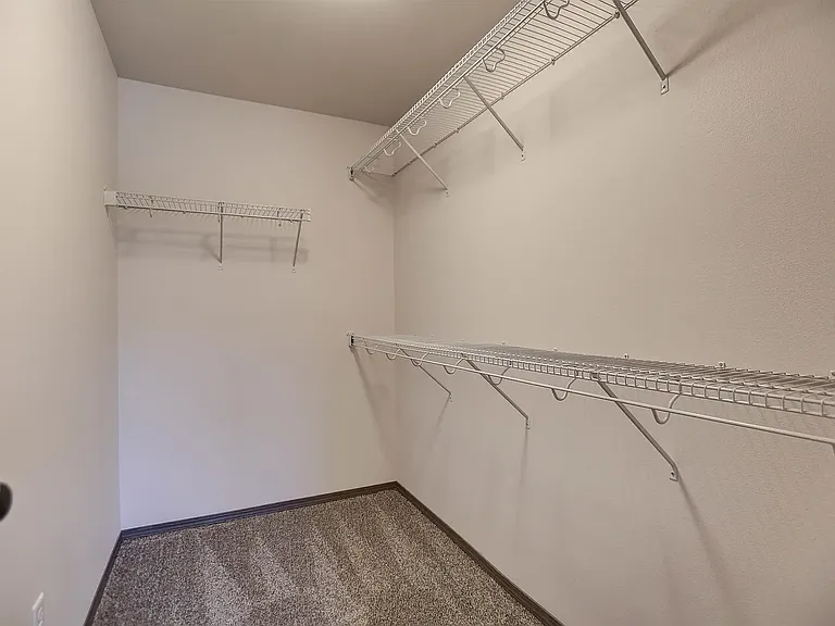 507 S Renick Pl — Photo 3